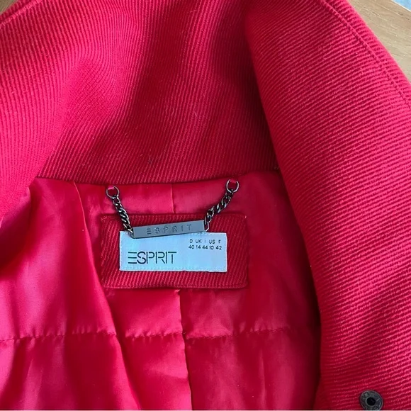 Look Ravishing in Red! - Picture 7 of 8